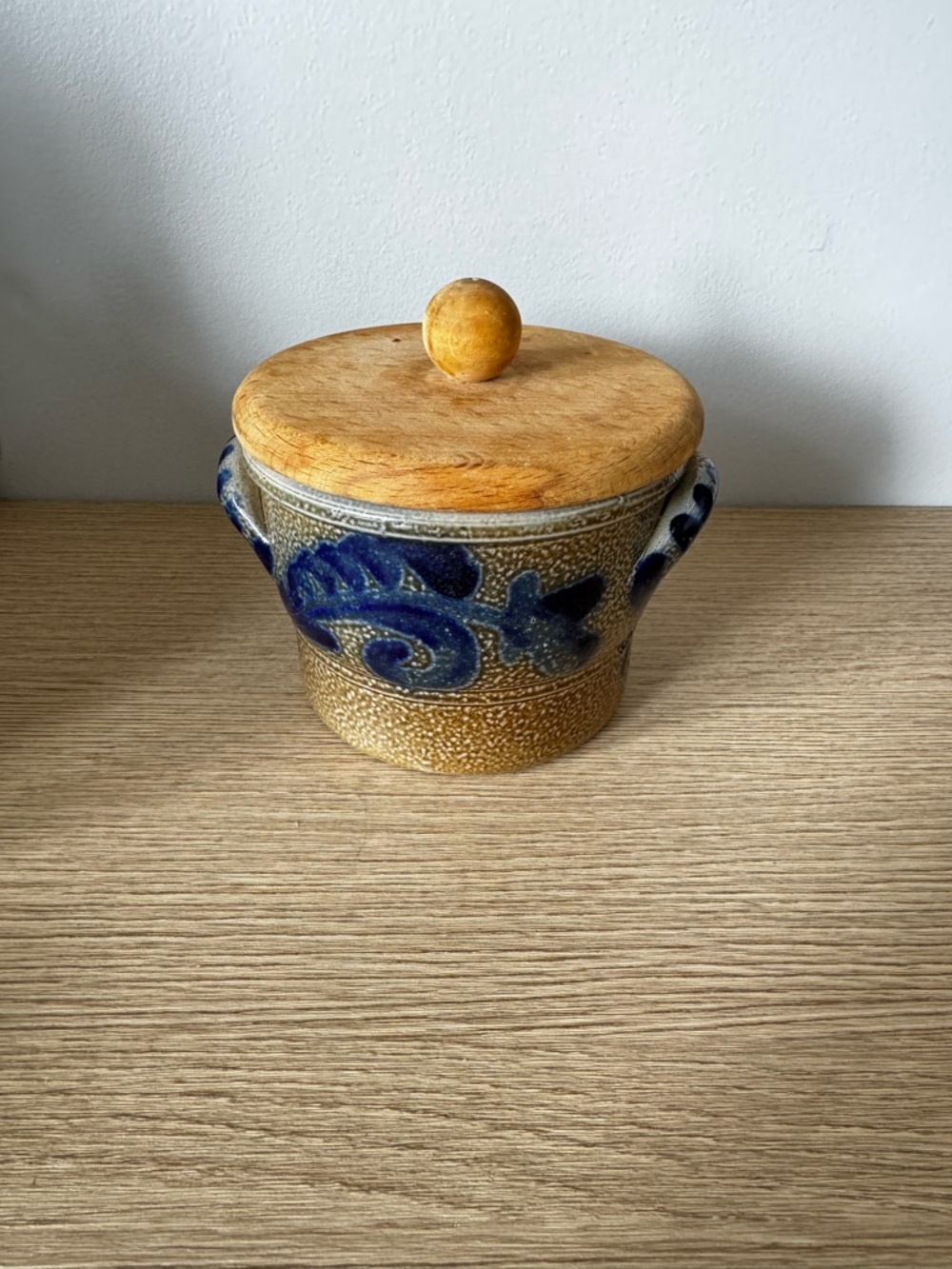 Blue Accent Ceramic Salt Glaze Storage Jar with Wooden Lid